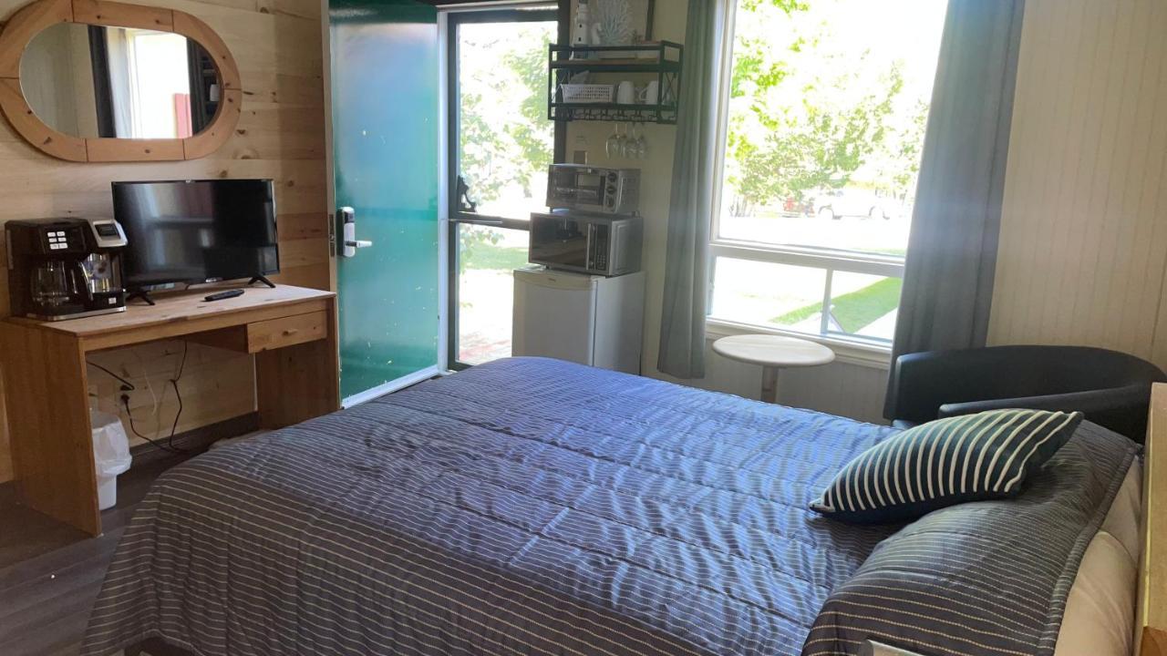 Auberge Et Chalets Sur Le Lac Lac-Mégantic Zewnętrze zdjęcie