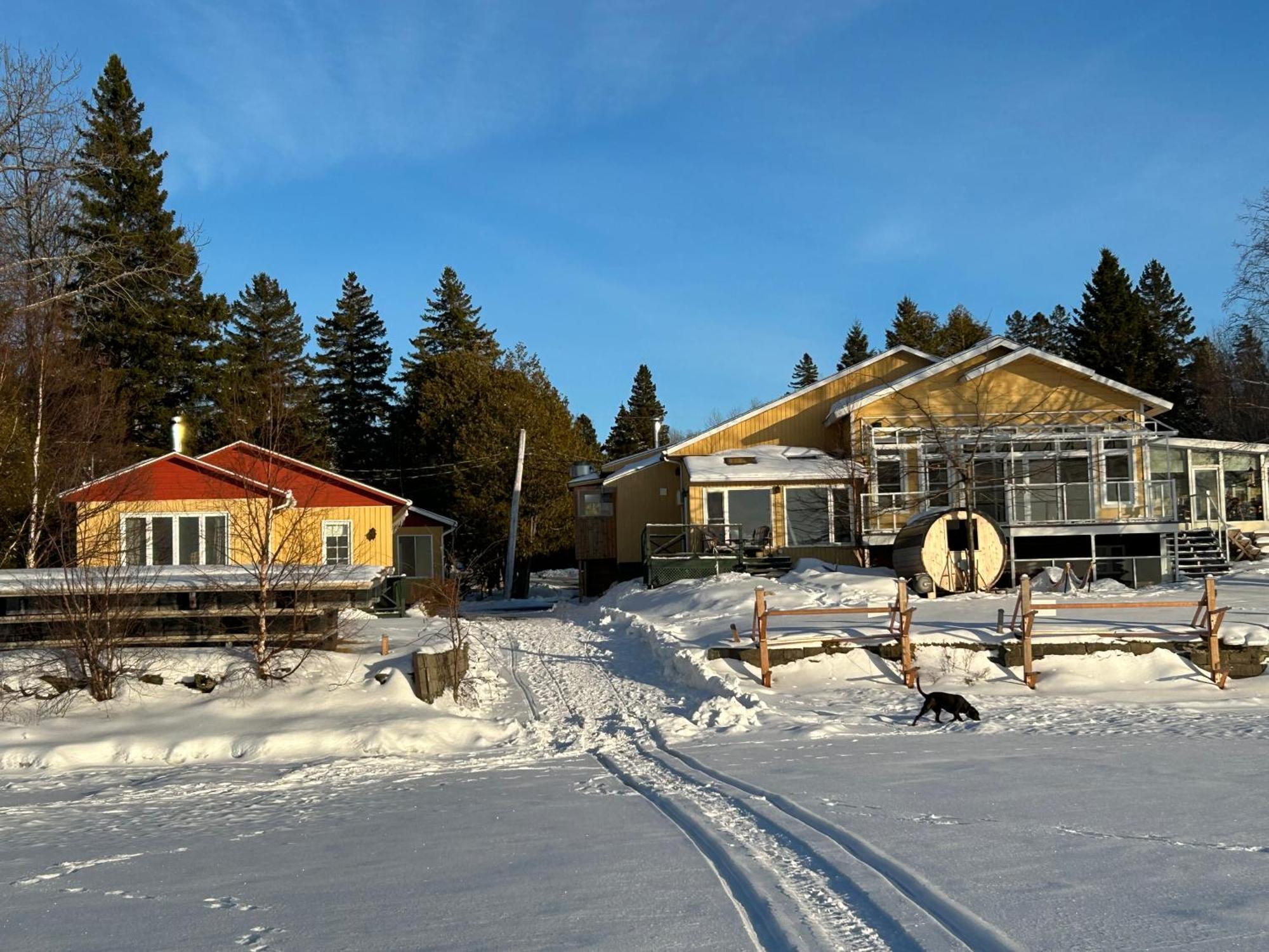 Auberge Et Chalets Sur Le Lac Lac-Mégantic Zewnętrze zdjęcie