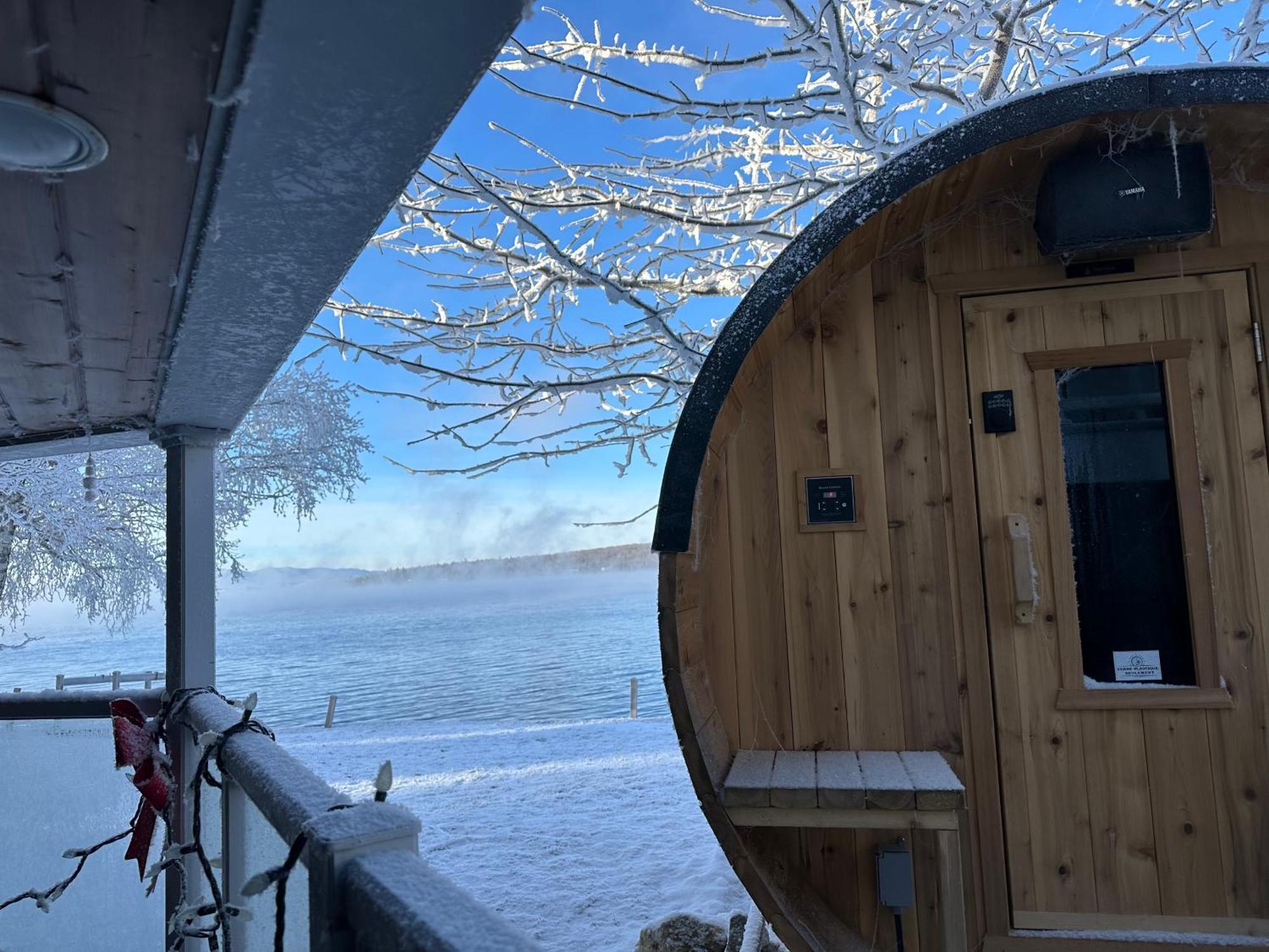 Auberge Et Chalets Sur Le Lac Lac-Mégantic Zewnętrze zdjęcie