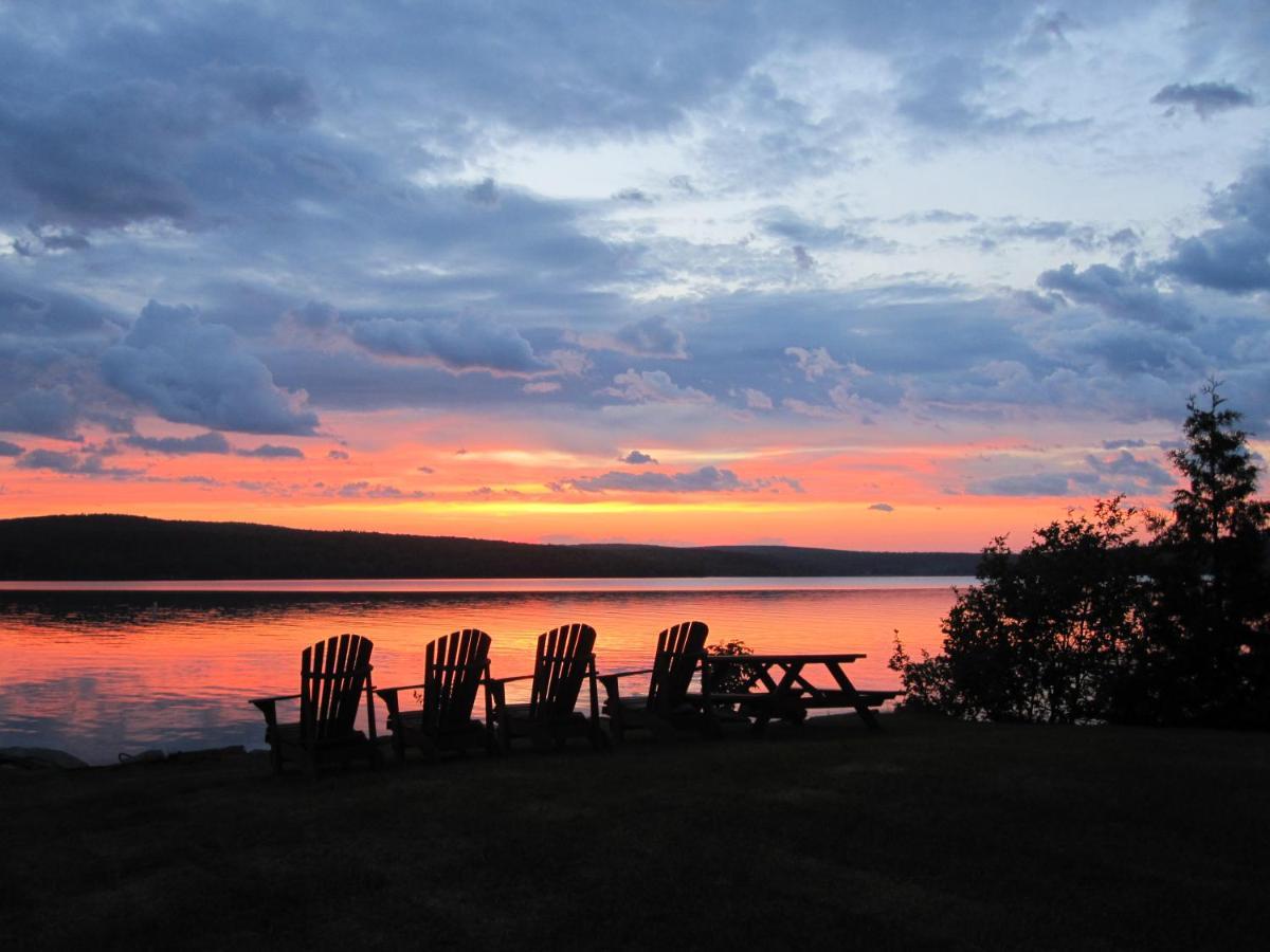 Auberge Et Chalets Sur Le Lac Lac-Mégantic Zewnętrze zdjęcie