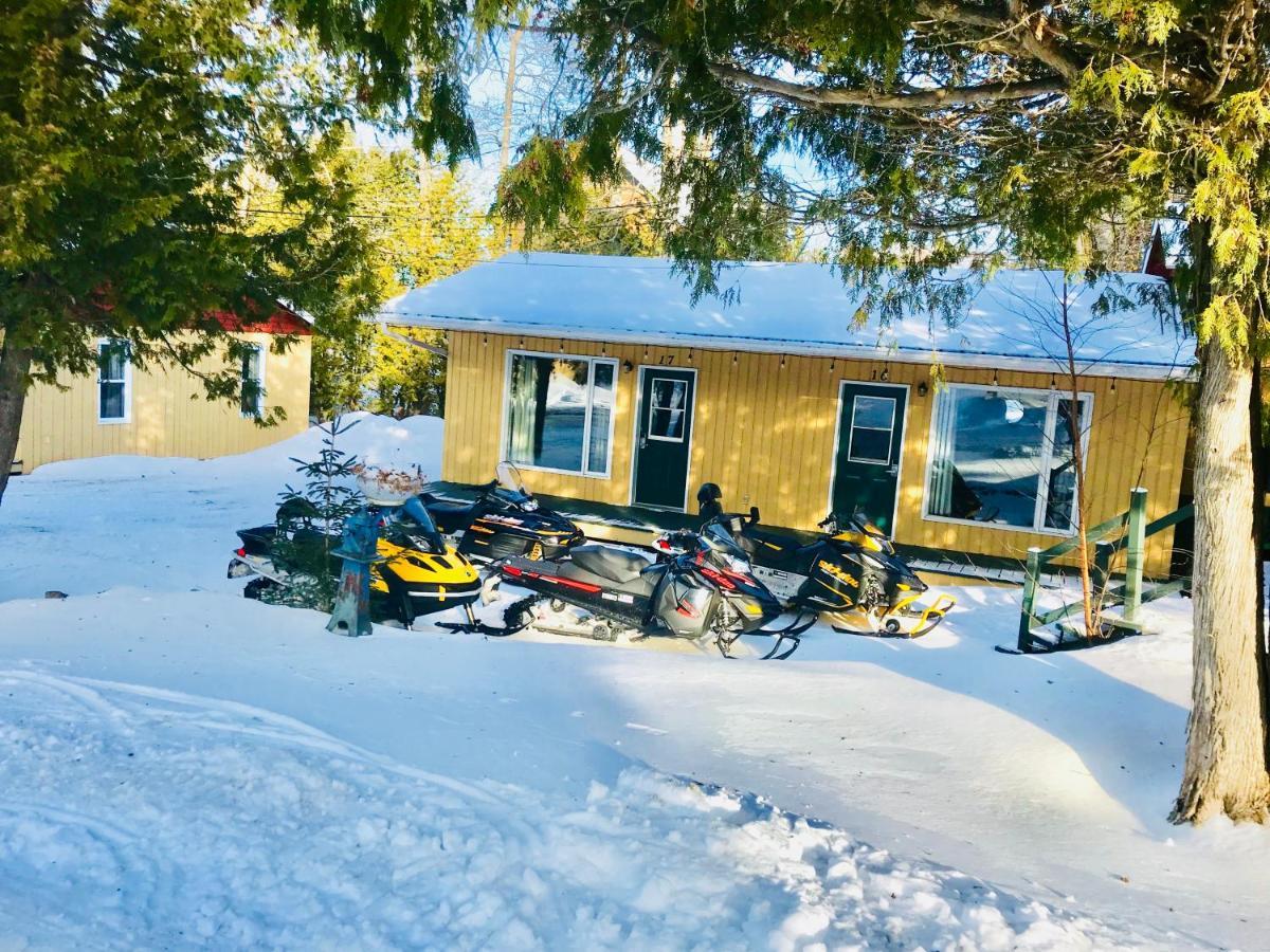 Auberge Et Chalets Sur Le Lac Lac-Mégantic Zewnętrze zdjęcie